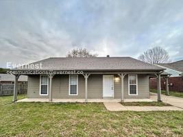 featured image of 886 Acorn Cv