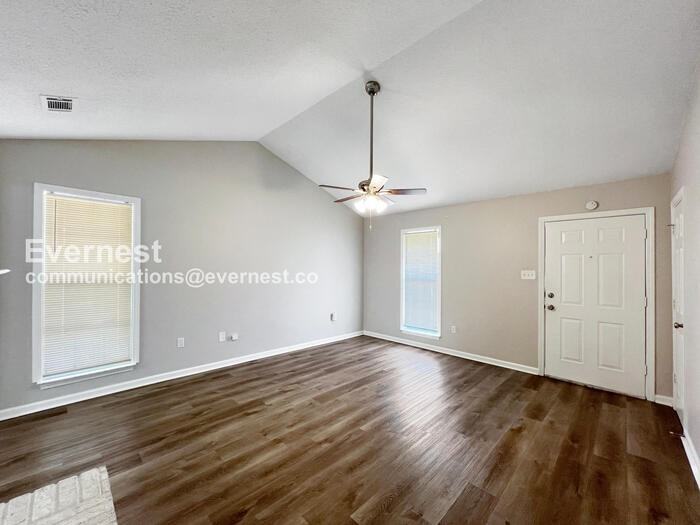 886 Acorn Cv - Photo 5 of 18