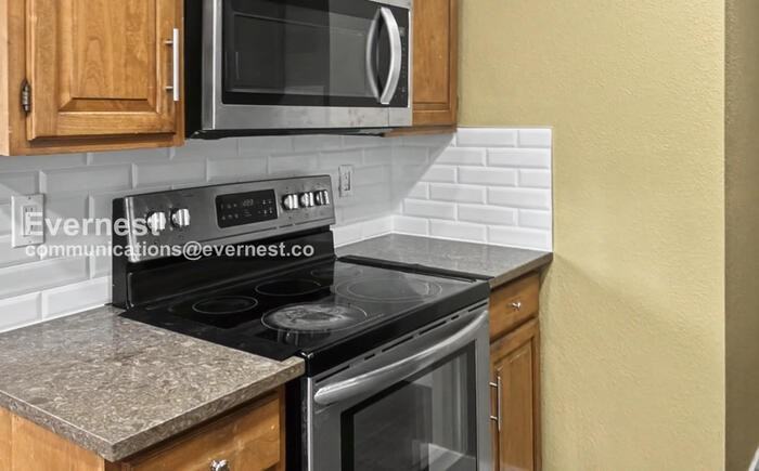 1006 E 15th Ave #A - Photo 3 of 20