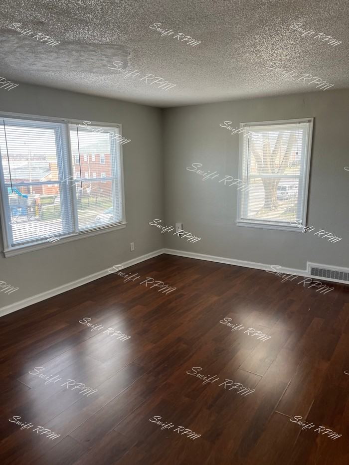 5201 E 12th St #1 - Photo 2 of 20