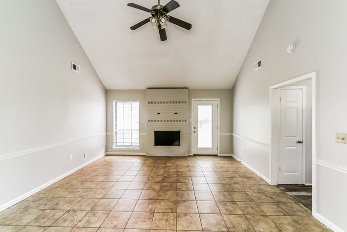 4595 Berrypick Ln S - Photo 3 of 13