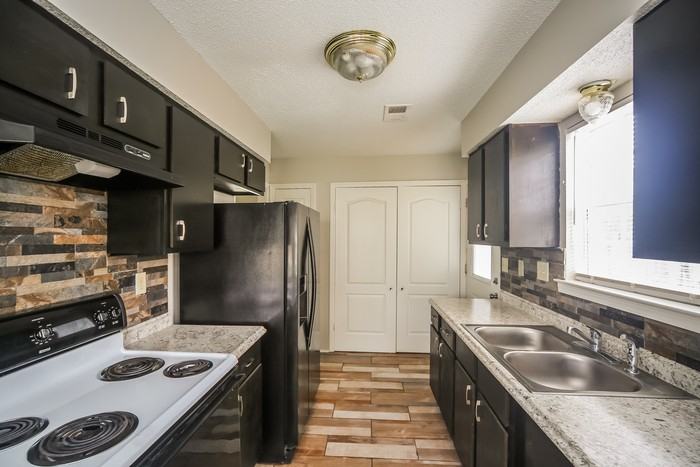 4595 Berrypick Ln S - Photo 6 of 13