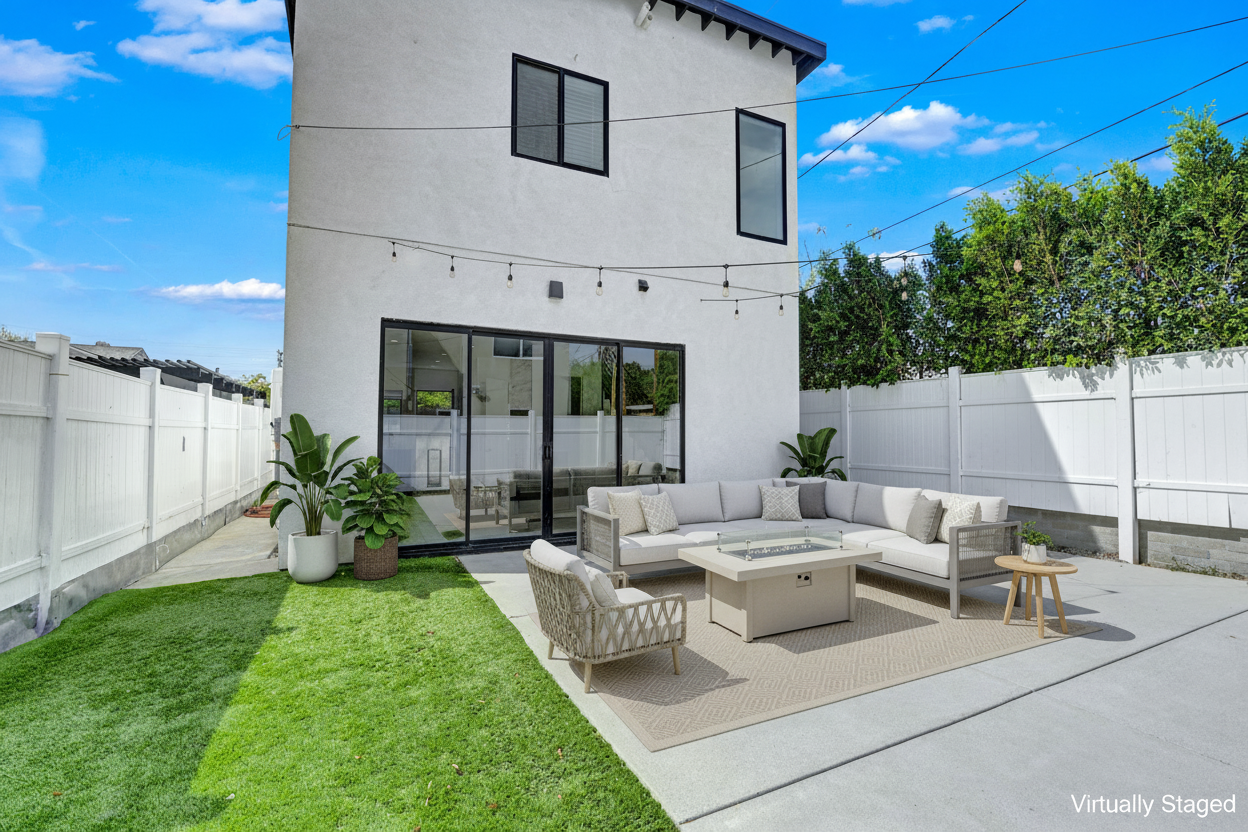 19033 Bassett St #NA - Photo 4 of 18