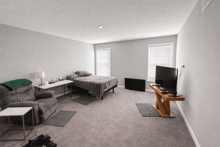 1290 Goldwell Dr #NA - Photo 4 of 20