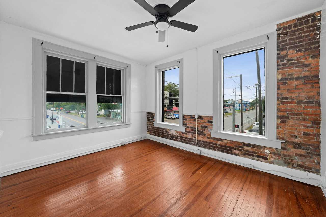 4713 N Florida Ave #A - Photo 2 of 8