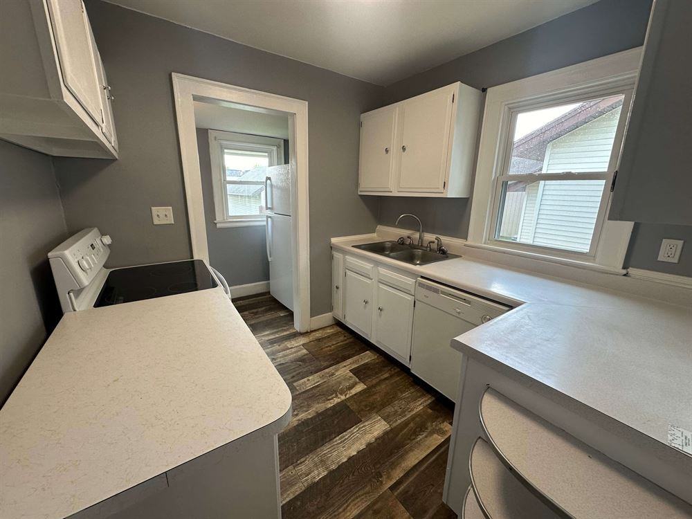 913 19th St #NA - Photo 2 of 26