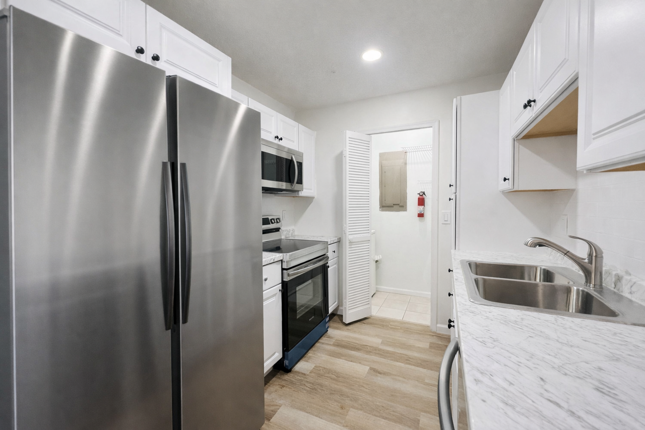 11877 Sturbridge Ln #NA - Photo 3 of 7