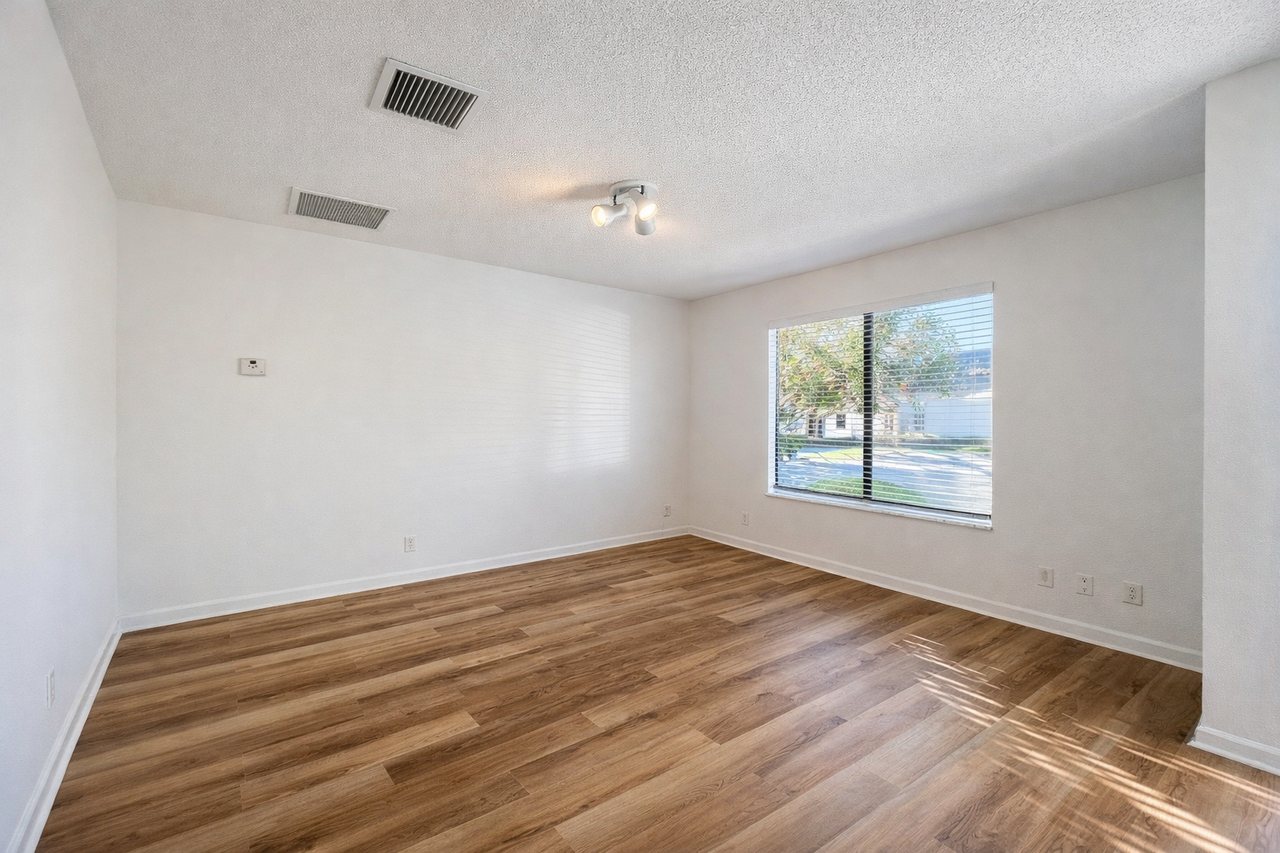 11877 Sturbridge Ln #NA - Photo 6 of 7