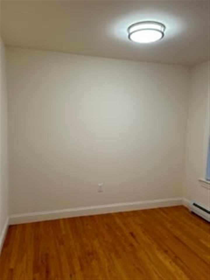 227 Albion St #2 - Photo 3 of 7