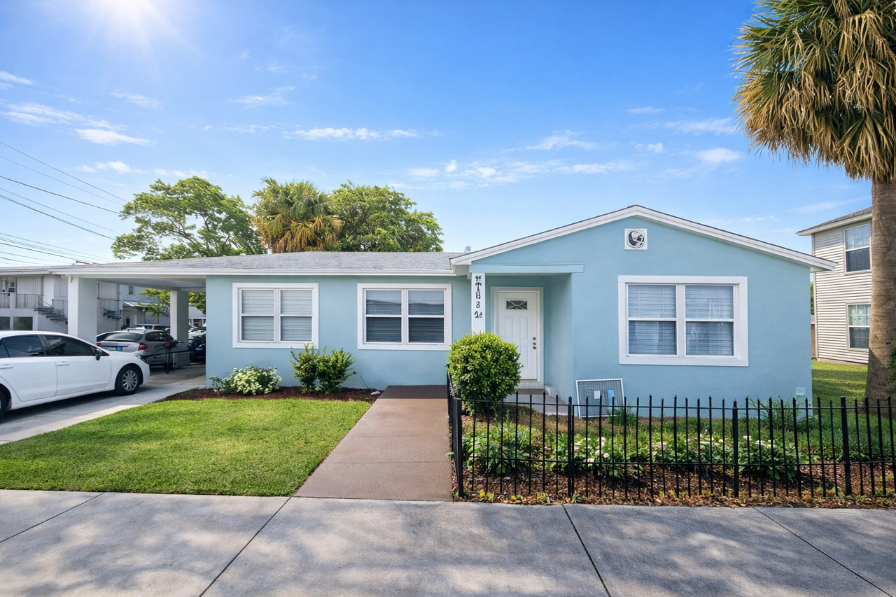 1110 N Sapodilla Ave #NA