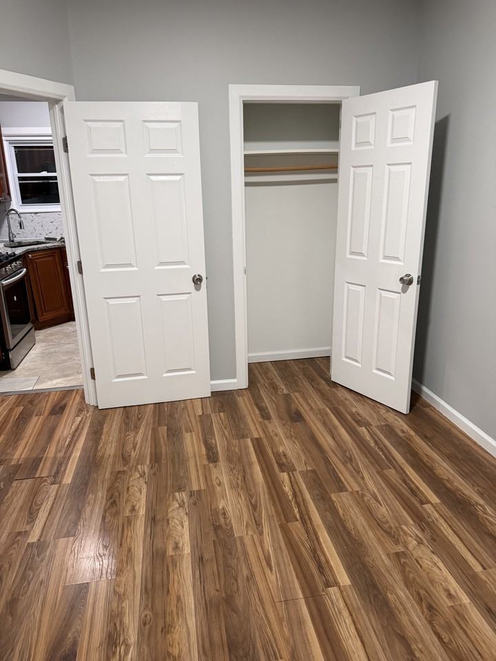 230 N Maple Ave #2ndFL - Photo 6 of 15