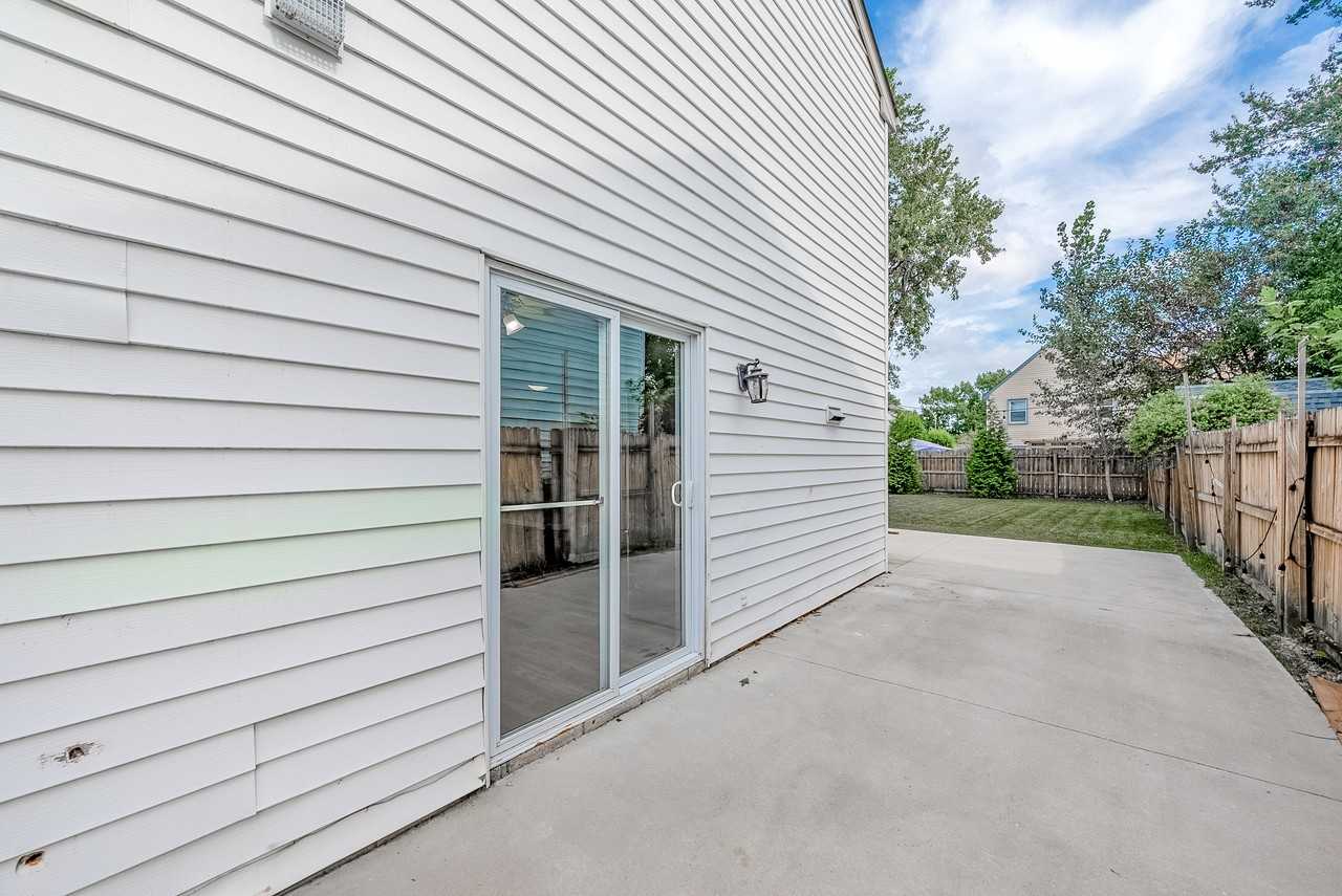 1904 Bethesda Ct #NA - Photo 4 of 50