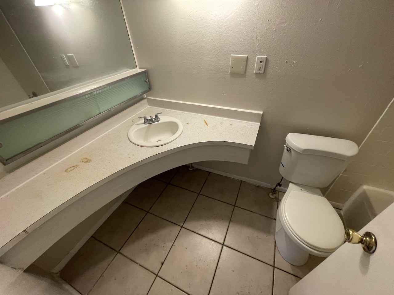 1446 Holden Ave #D - Photo 5 of 9