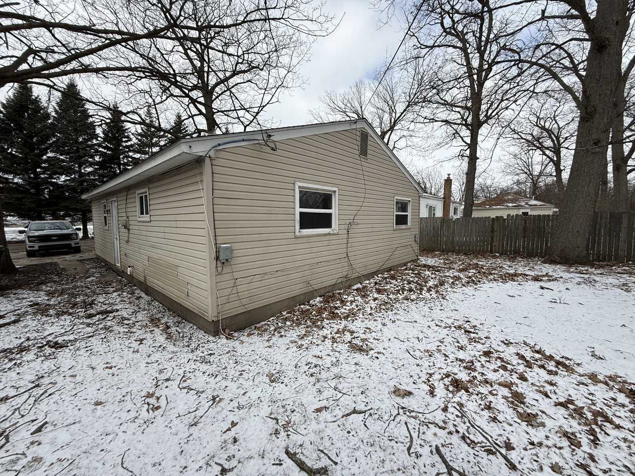 764 Parkwood Ave #NA - Photo 2 of 10