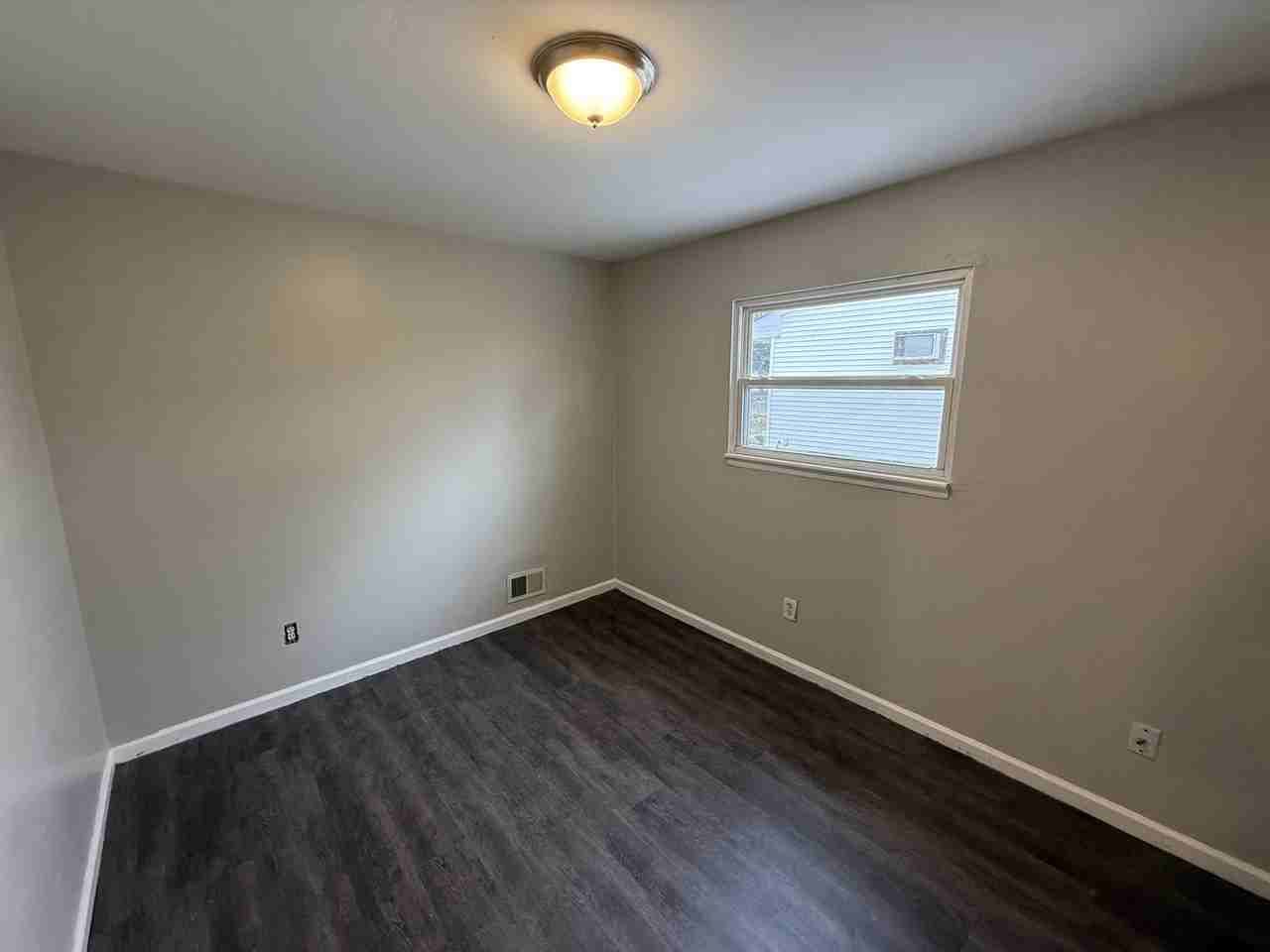 764 Parkwood Ave #NA - Photo 6 of 10