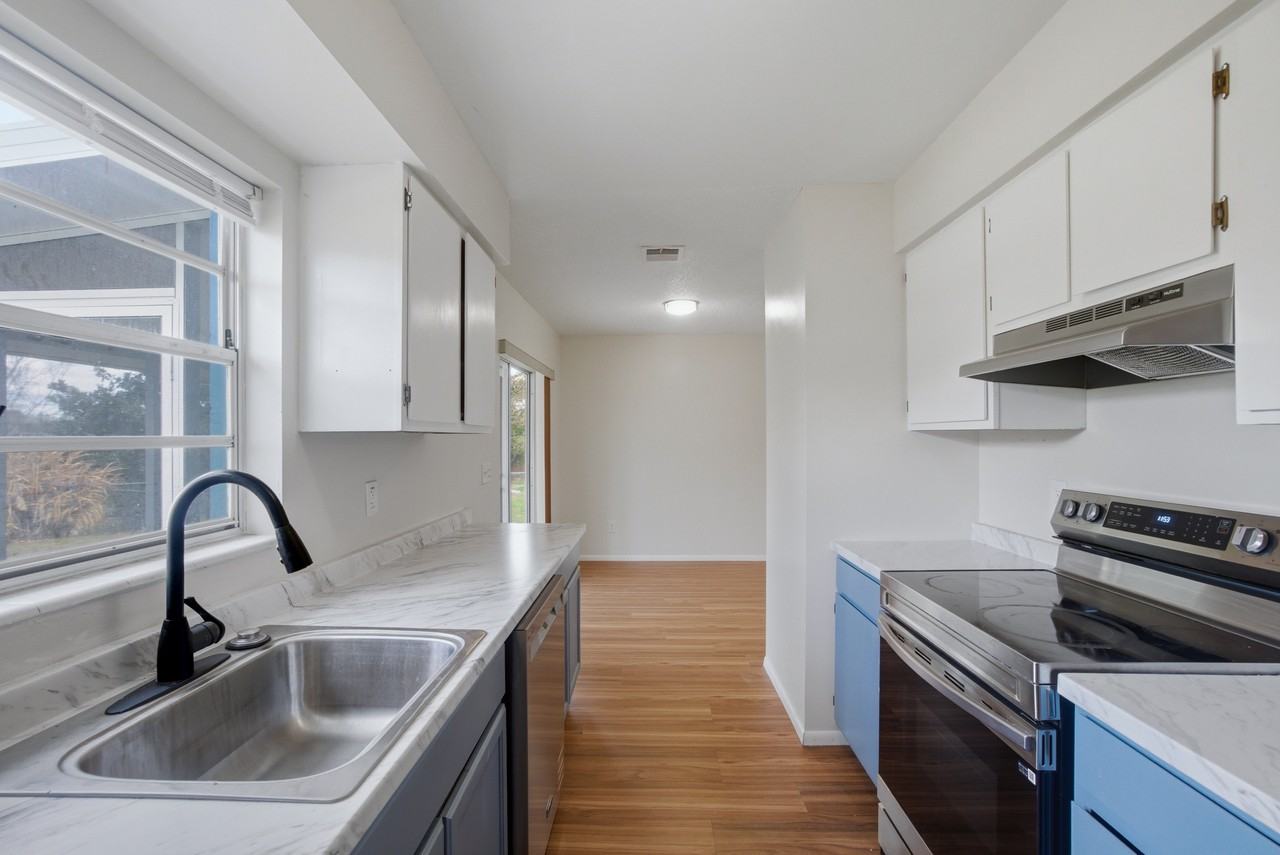 600 Nicole Blvd #NA - Photo 7 of 17