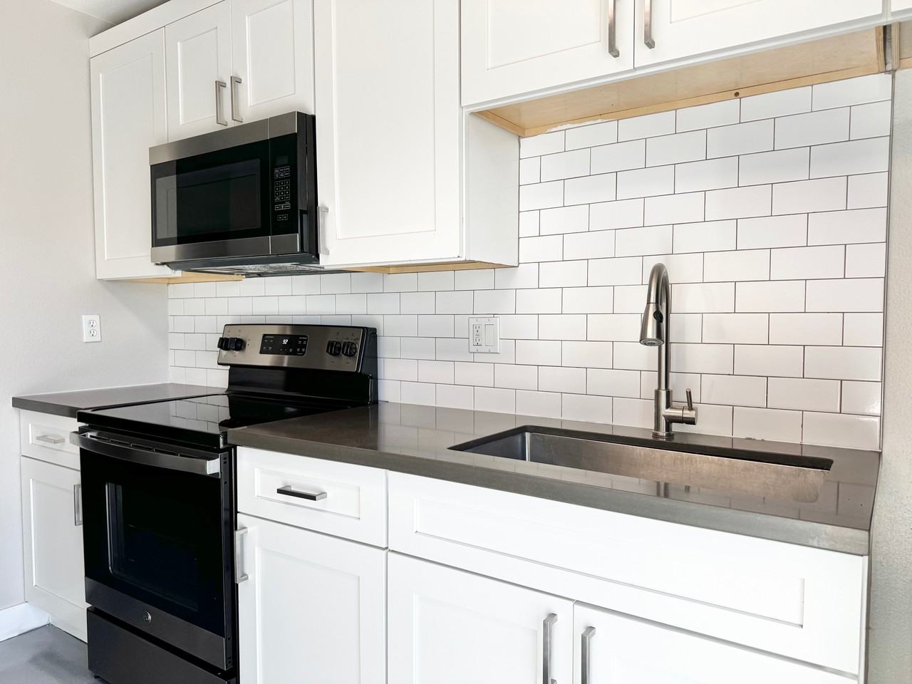 402 N 10th St #5 - Photo 7 of 22