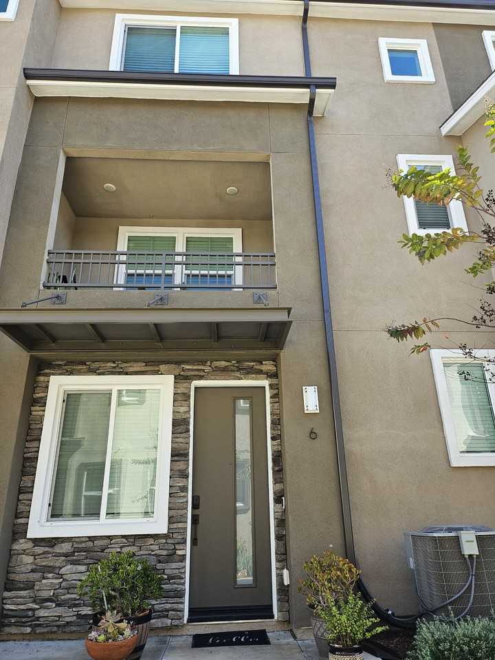 11737 Florence Ave #6 - Photo 3 of 7