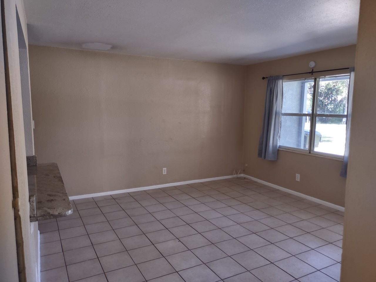 200 Emerald Ln #NA - Photo 4 of 21