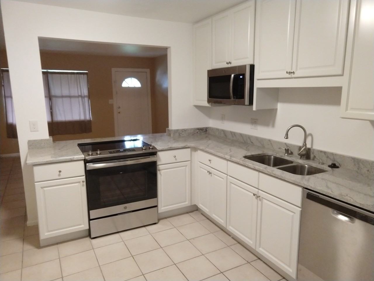 200 Emerald Ln #NA - Photo 6 of 21