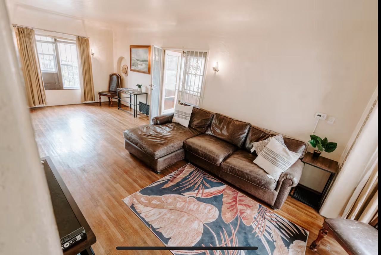 435 E St #NA - Photo 5 of 19