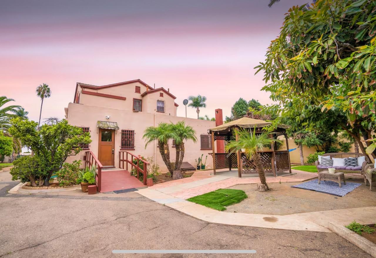 435 E St #NA - Photo 6 of 19