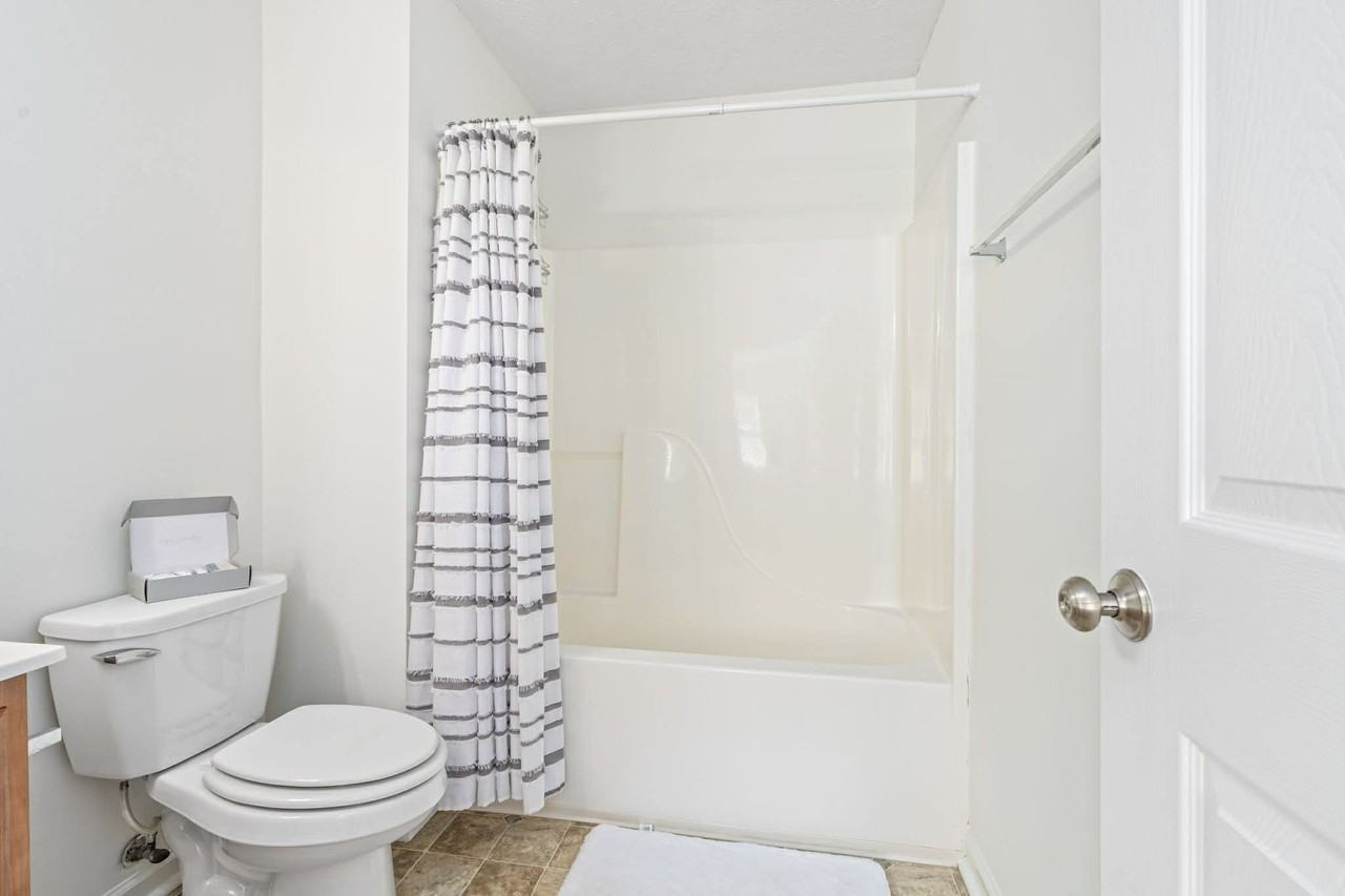 340 N Donahue Dr #A103 - Photo 5 of 17
