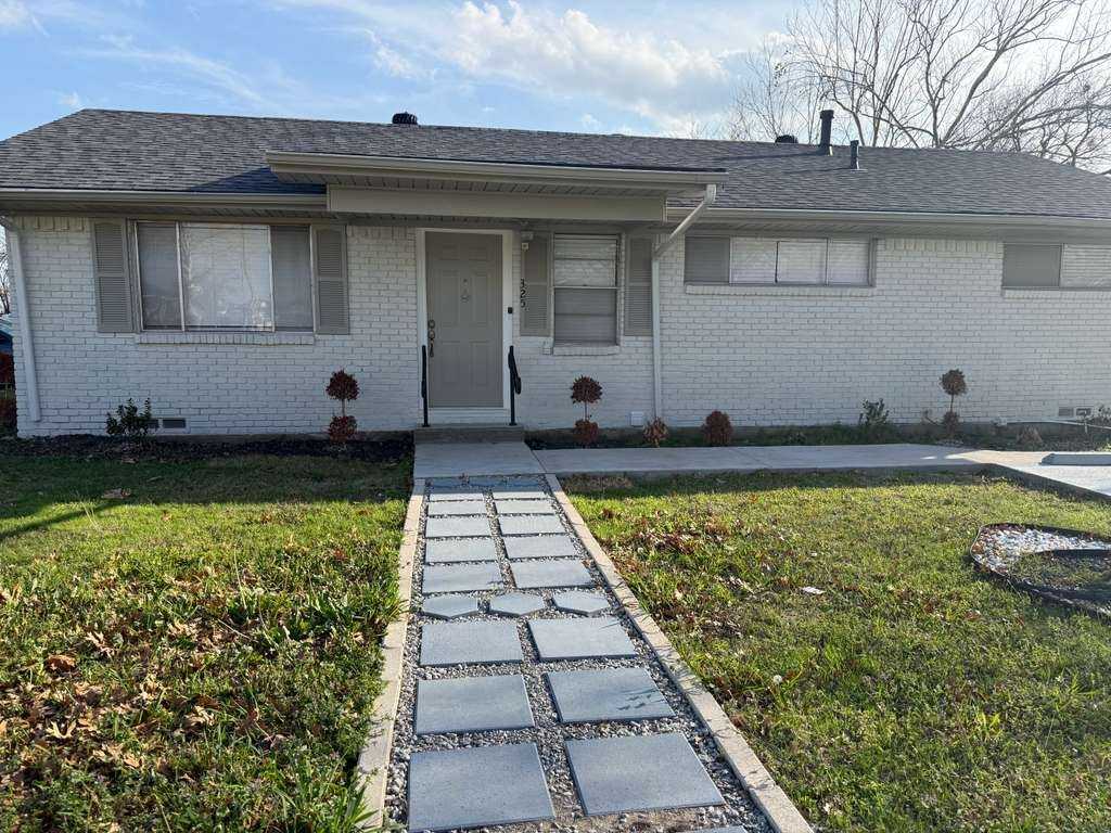 325 Allenwood Dr #NA - Photo 2 of 16