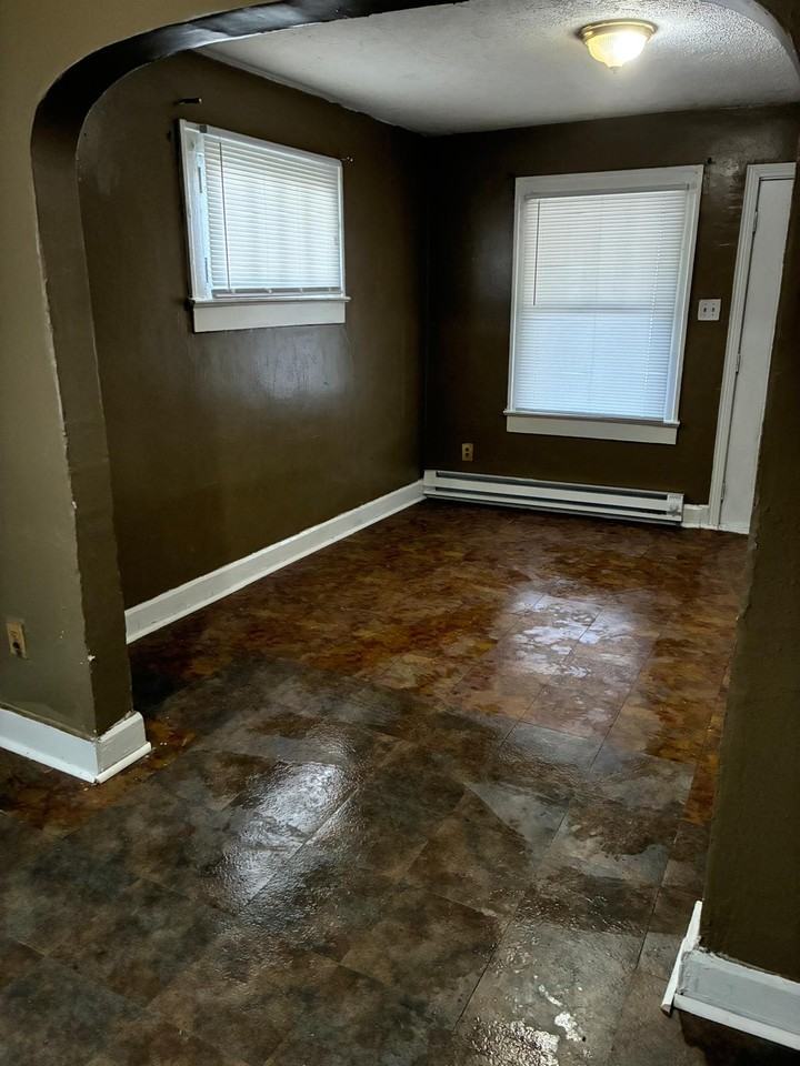 1623 Lawton Ave #NA - Photo 5 of 14