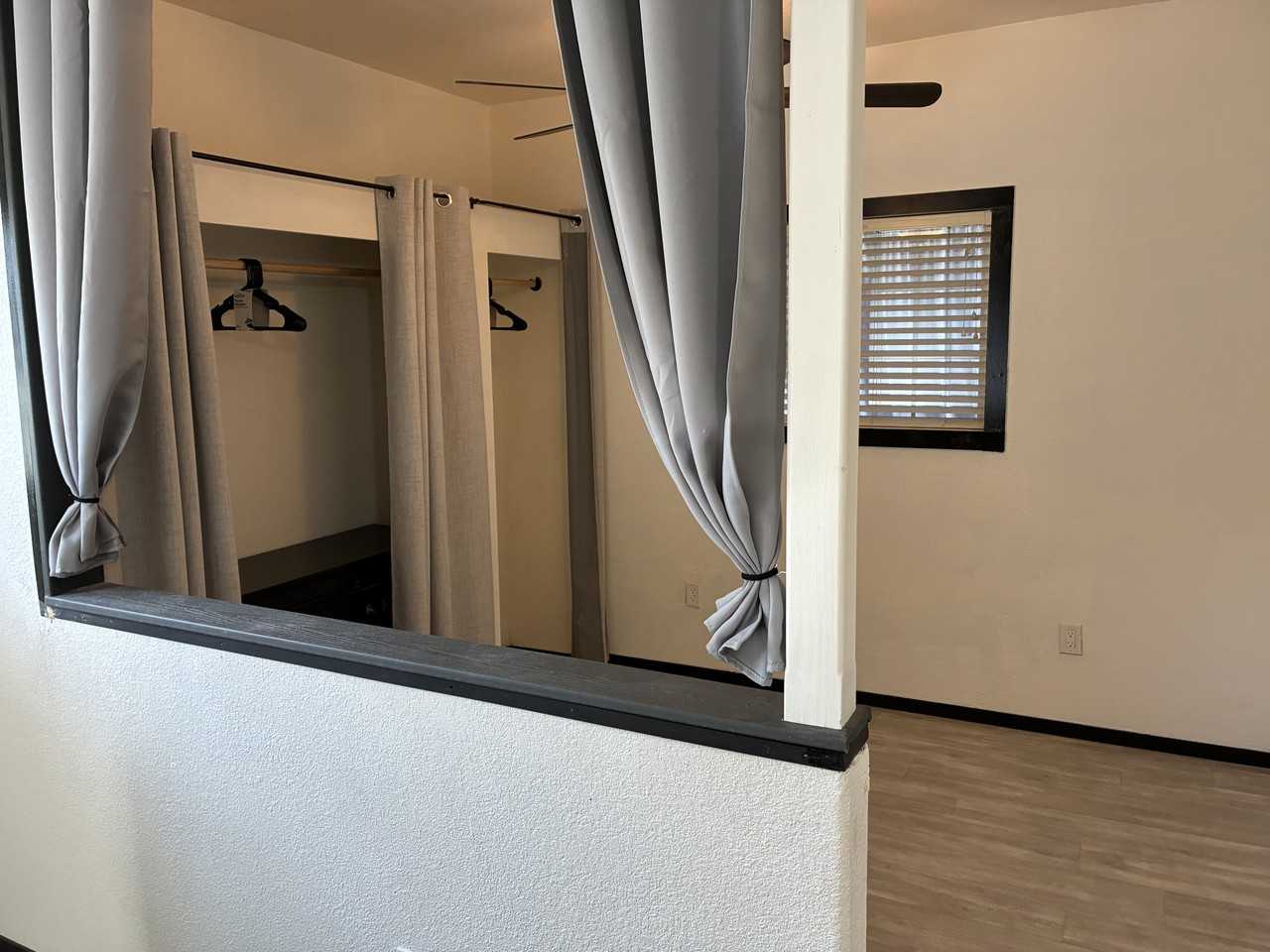 1012 Russell Way #NA - Photo 3 of 6