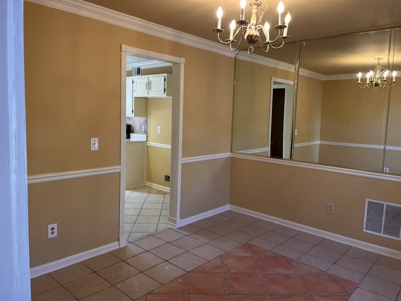 4421 Hickory Chase Dr Nw #NA - Photo 5 of 19