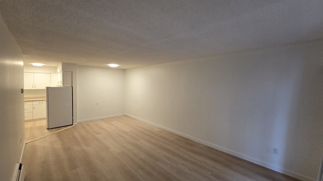 1215 Saint Georges Avenue #105 - Photo 5 of 11