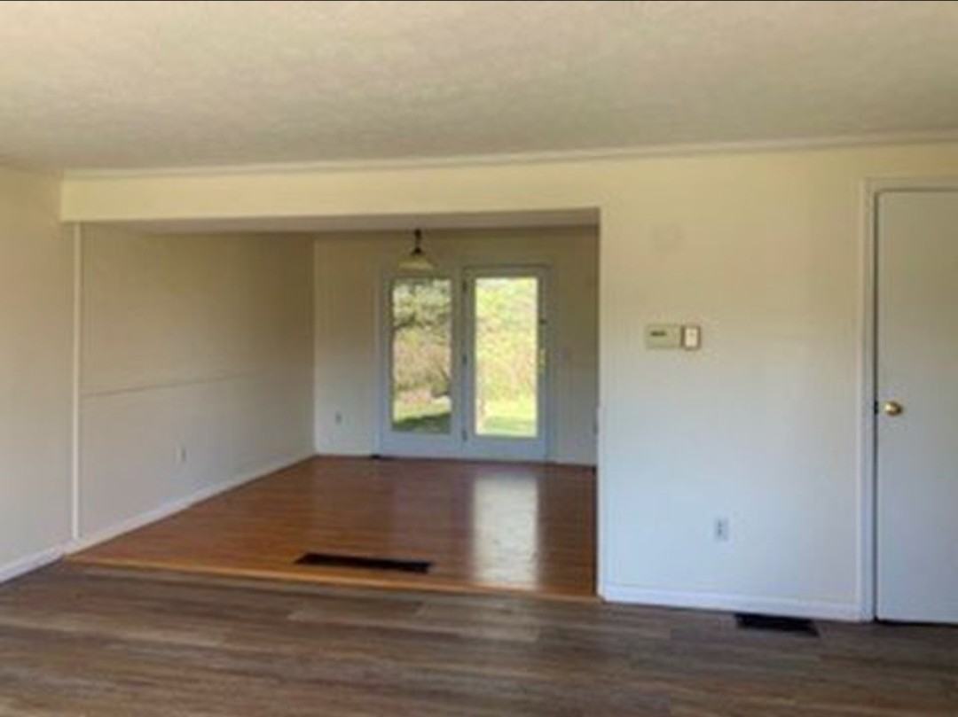 30 Rose Cir #NA - Photo 3 of 7