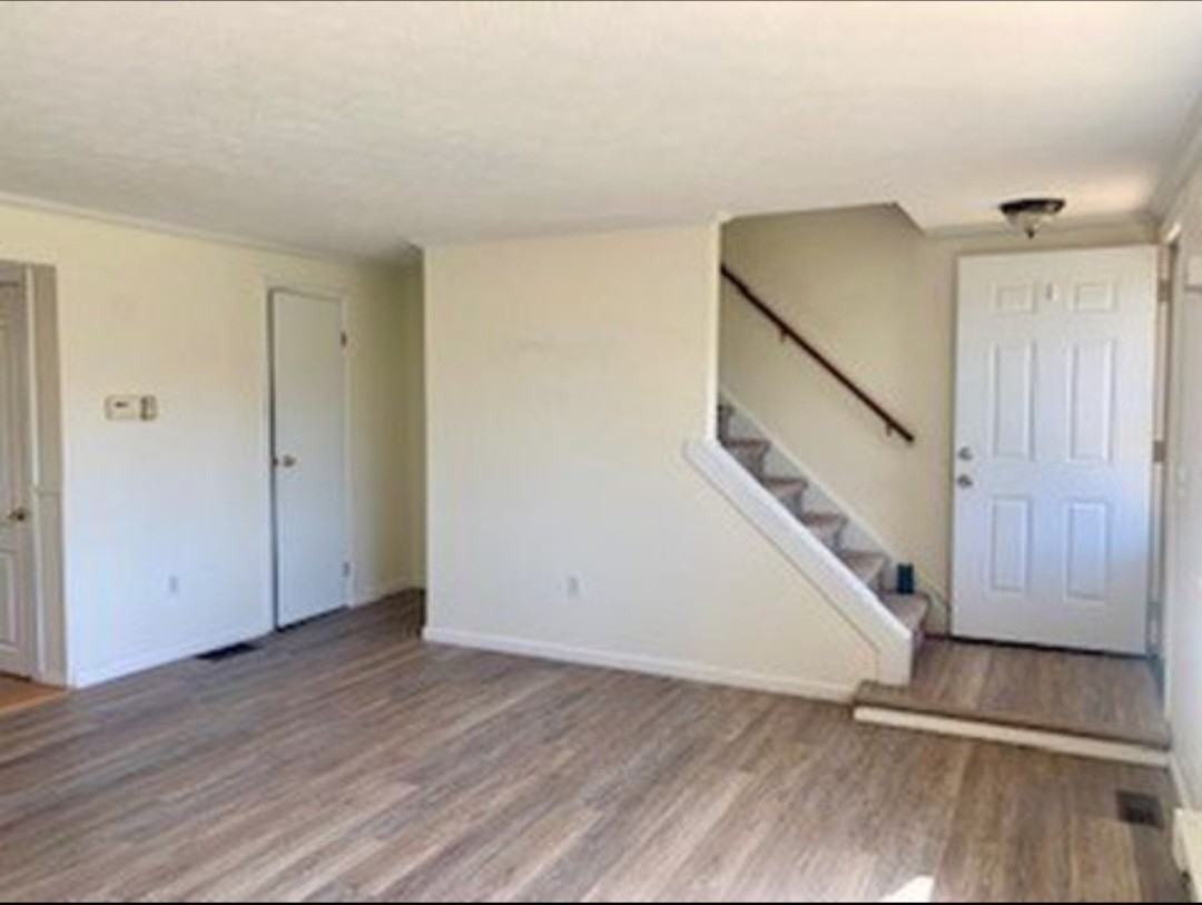 30 Rose Cir #NA - Photo 5 of 7