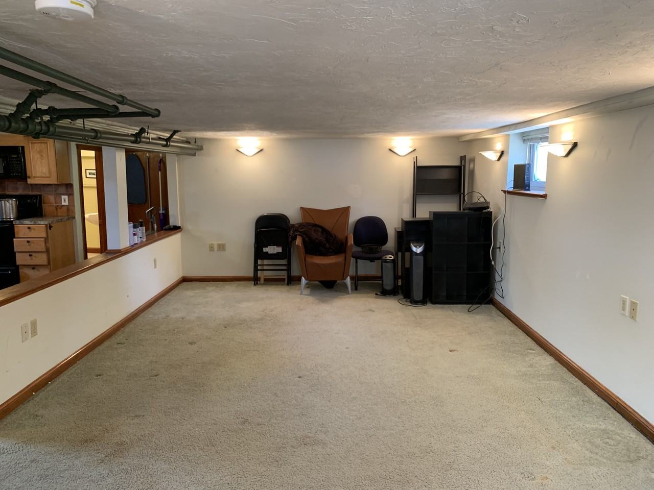 145 Nichols Ave #B - Photo 2 of 4