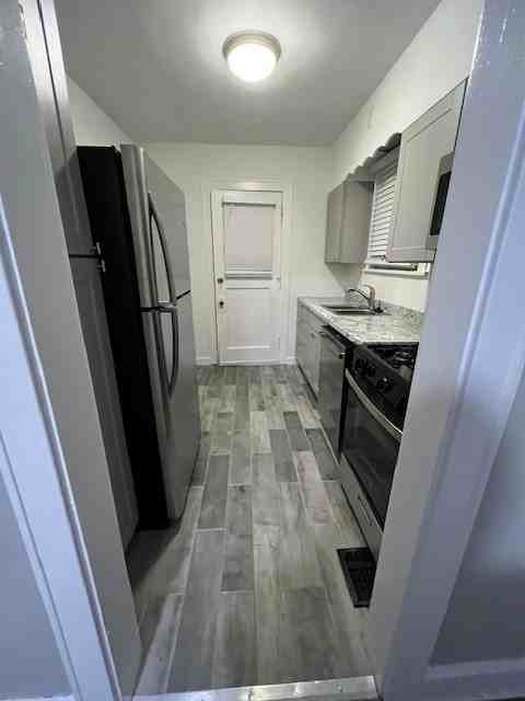 2711 Robertson Ave #1 - Photo 3 of 15