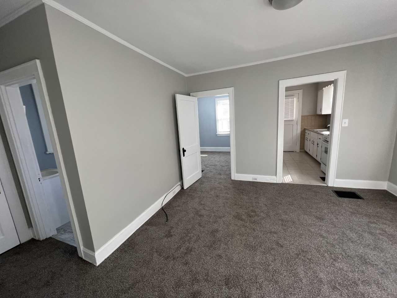 2711 Robertson Ave #1 - Photo 7 of 15