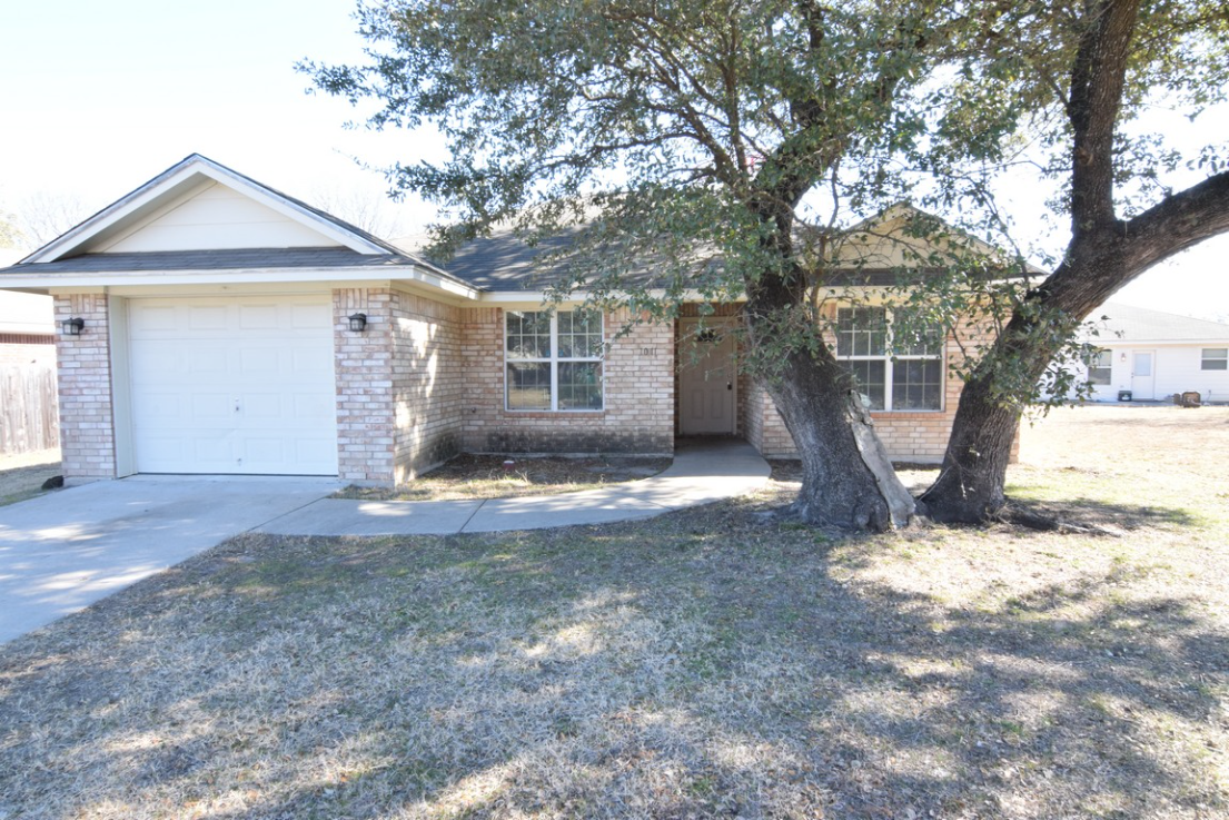 1011 Carla Kay #NA - Photo 3 of 22