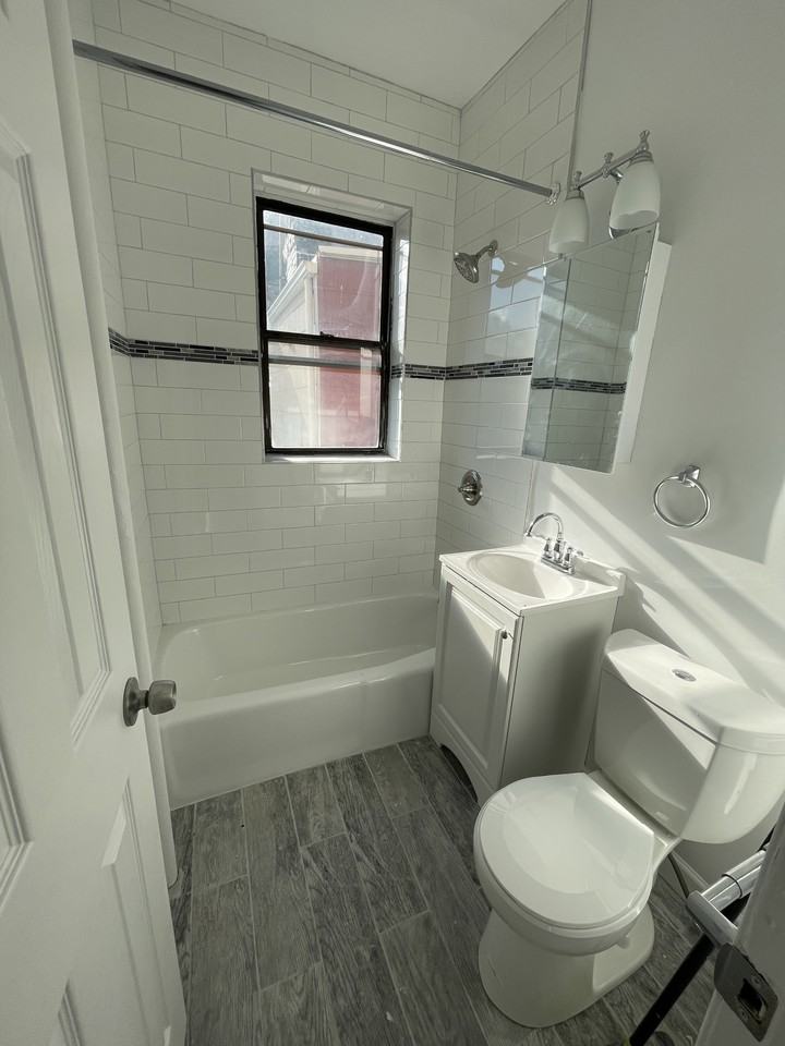 143 Duncan Ave #8 - Photo 5 of 7