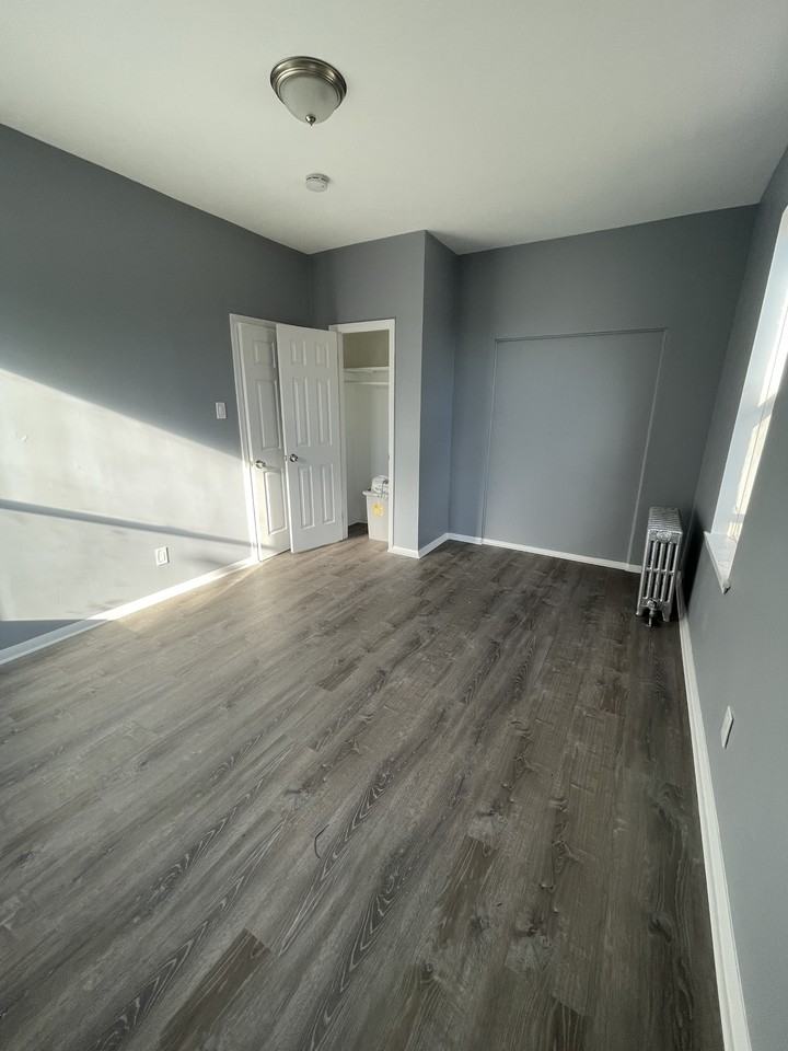 143 Duncan Ave #8 - Photo 7 of 7