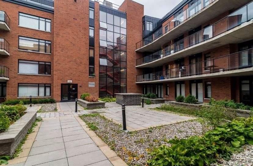 450 Rue Saint-Antoine Est #202 - Photo 3 of 12