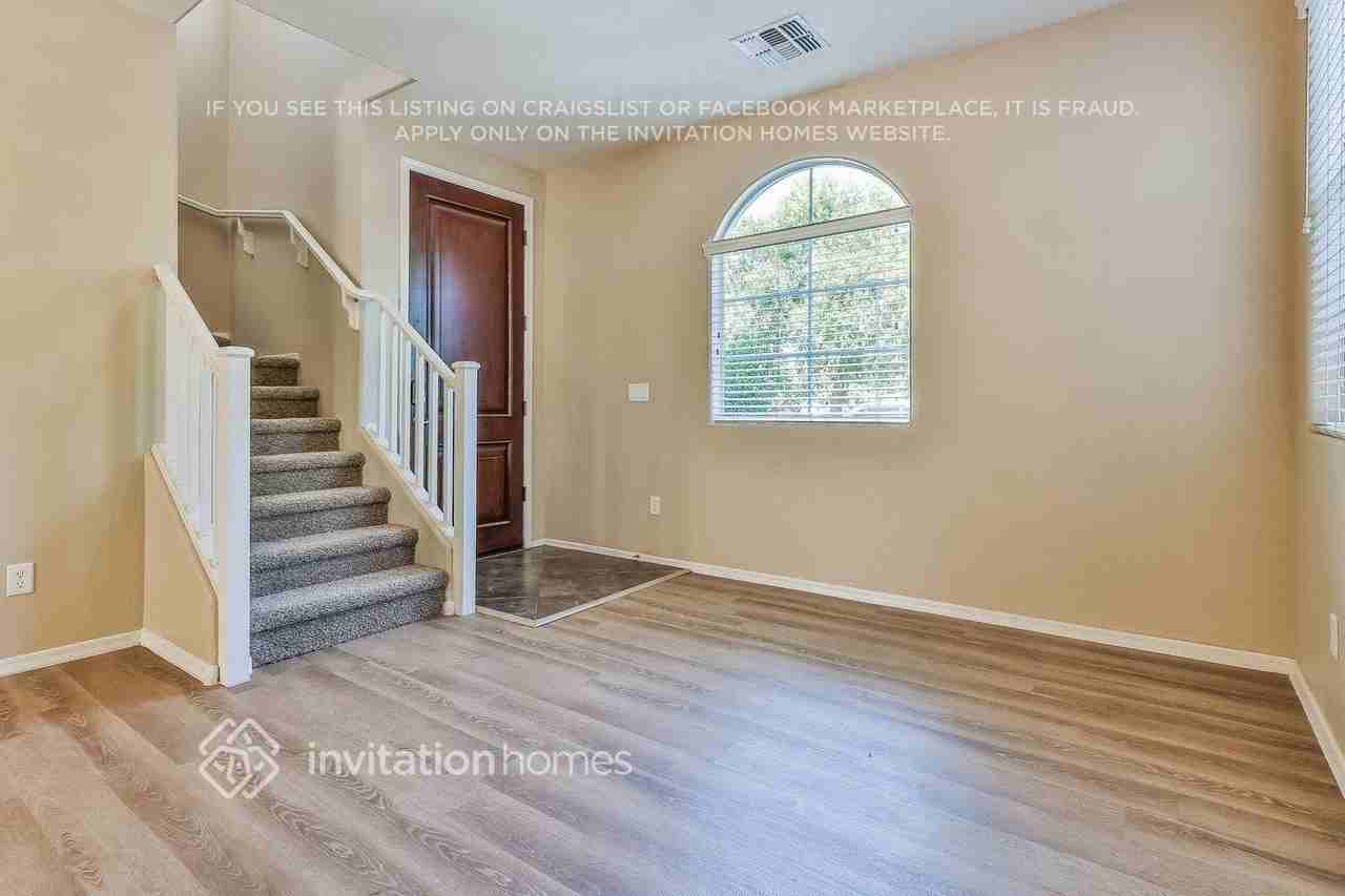 4201 E Carla Vista Dr - Photo 6 of 18