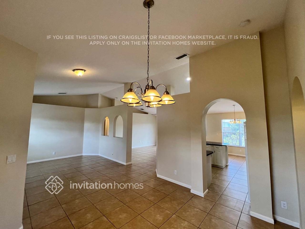 2133 Sw Pruitt St - Photo 4 of 18