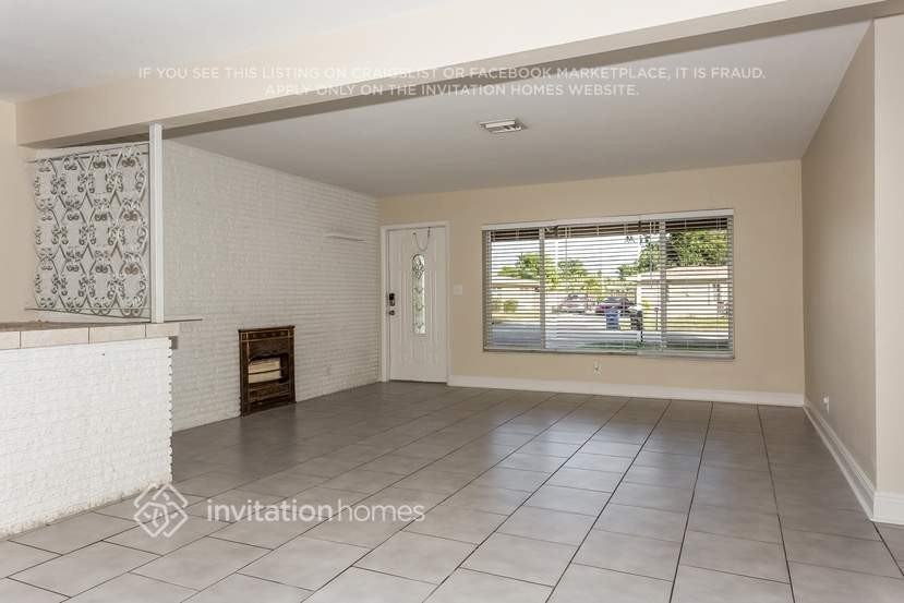 533 W Dayton Cir - Photo 4 of 13