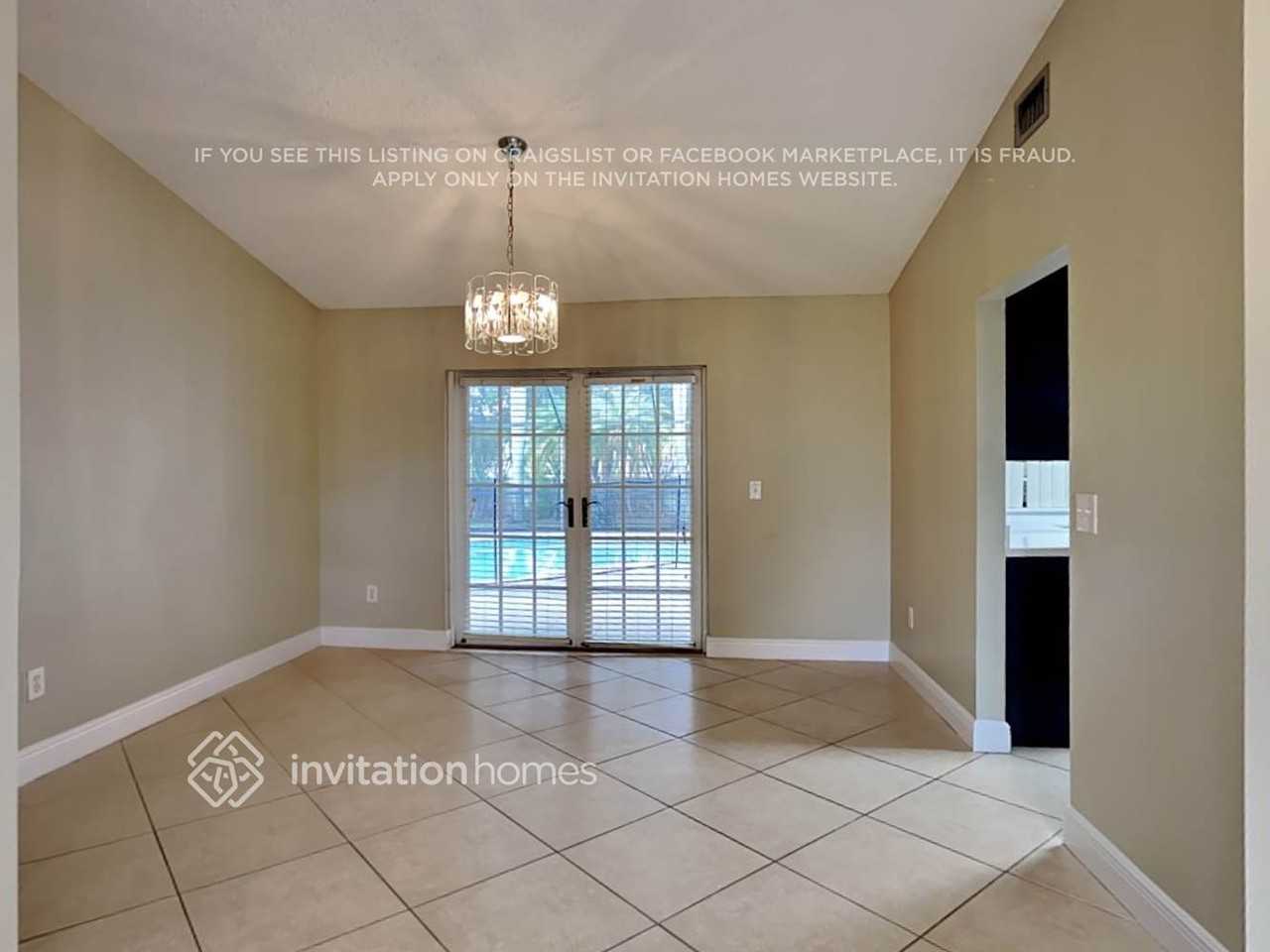 6251 Sedgewyck Cir W - Photo 6 of 19