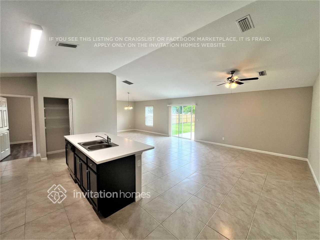 832 Se Starflower Ave - Photo 4 of 24