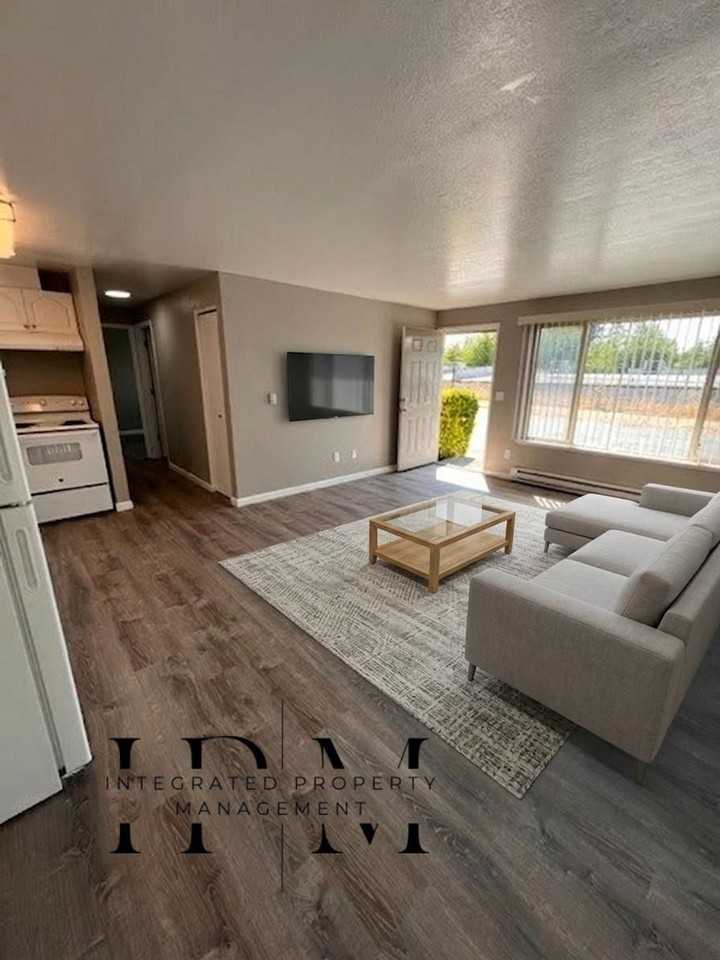 The Abbey - Photo 7 of 12