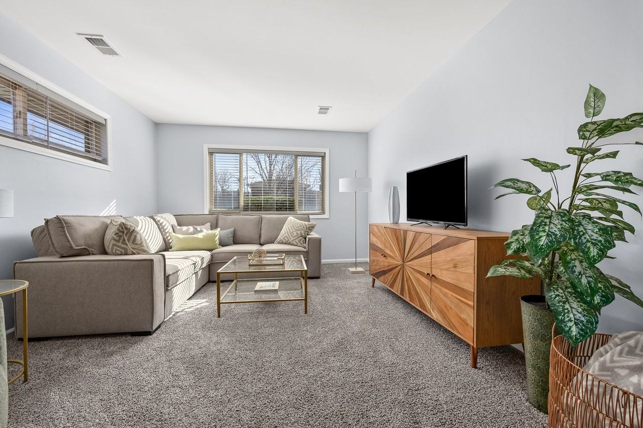 1005A Parkwood Dr - Photo 7 of 38