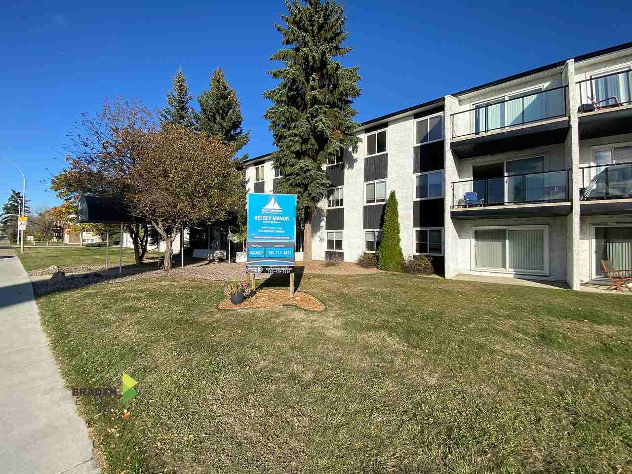 Kelsey Manor - Photo 4 of 33