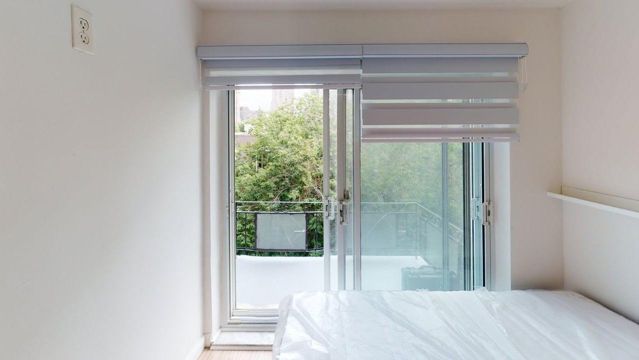 Lorne - Photo 4 of 10